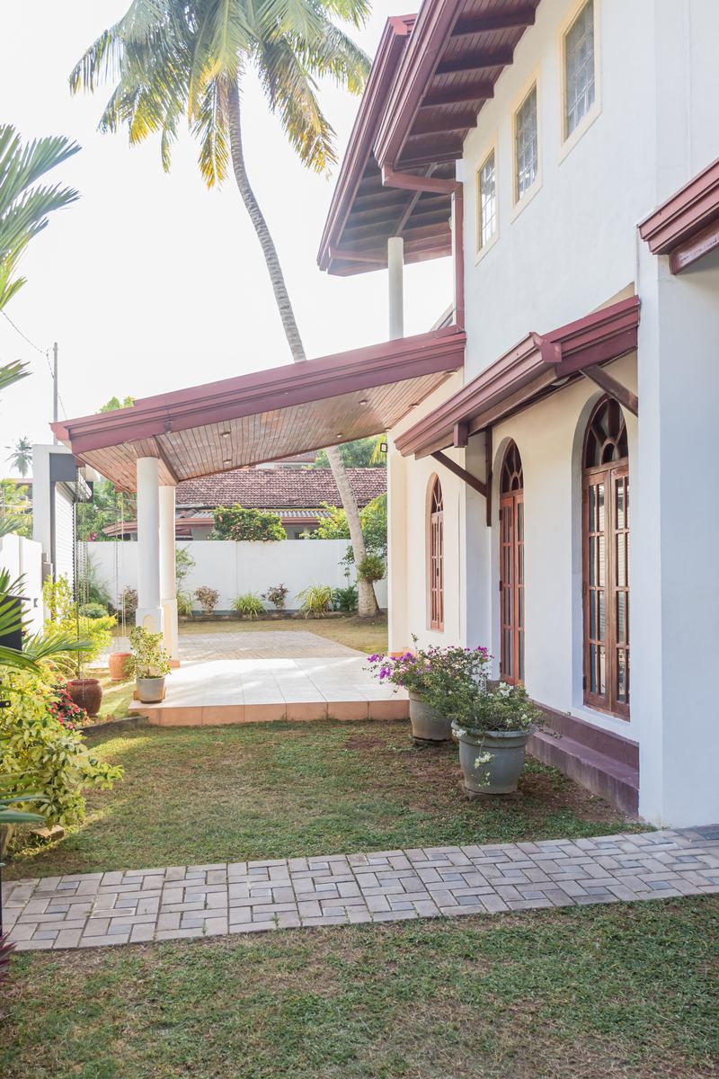 Villa garden